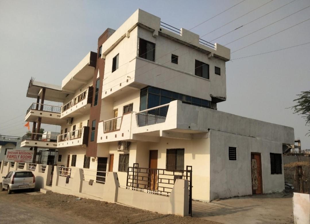 דירות Ellora Shivam Residency מראה חיצוני תמונה
