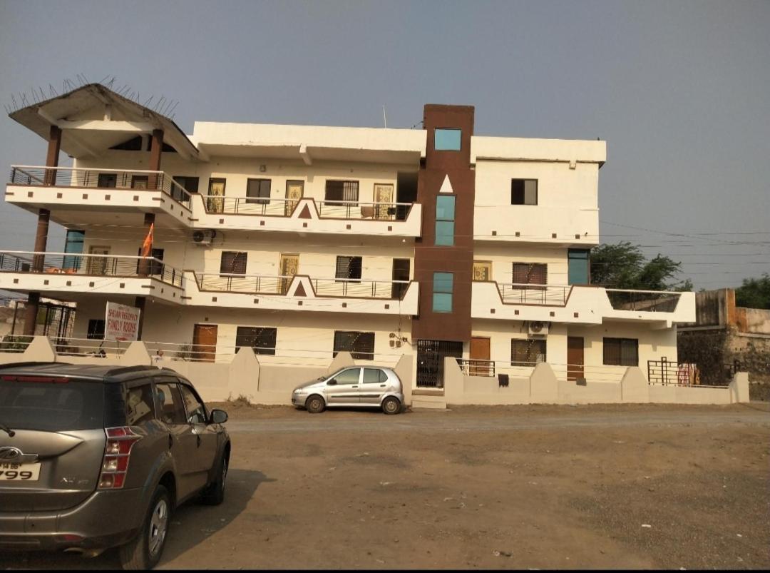 דירות Ellora Shivam Residency מראה חיצוני תמונה