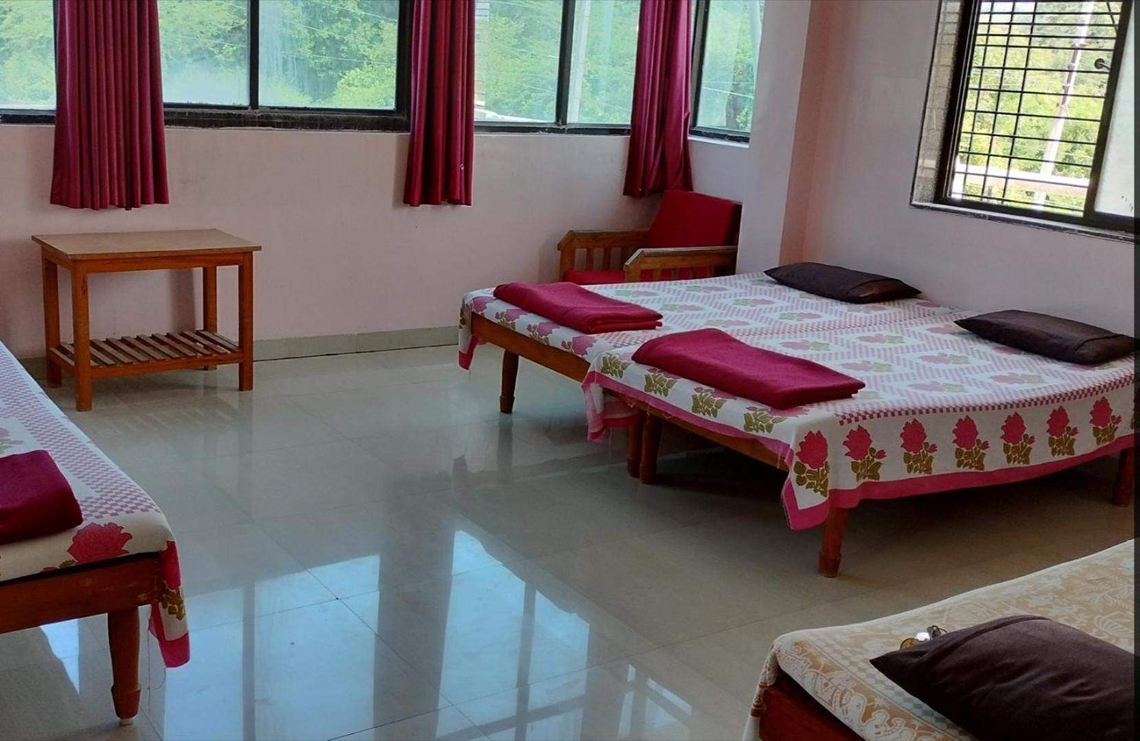 דירות Ellora Shivam Residency חדר תמונה